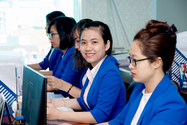 Dịch vụ làm thủ tục xin gia hạn visa Việt Nam